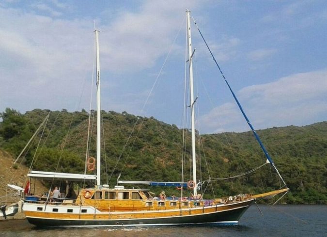 E06-120/6cabins/12PAX