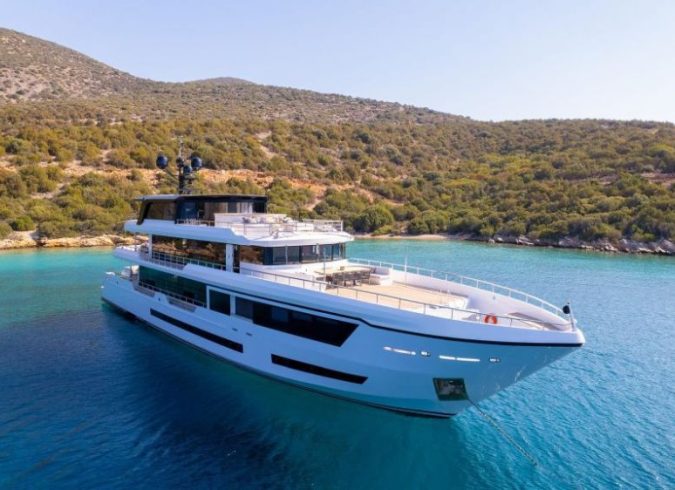 M06-100/6cabins/12PAX